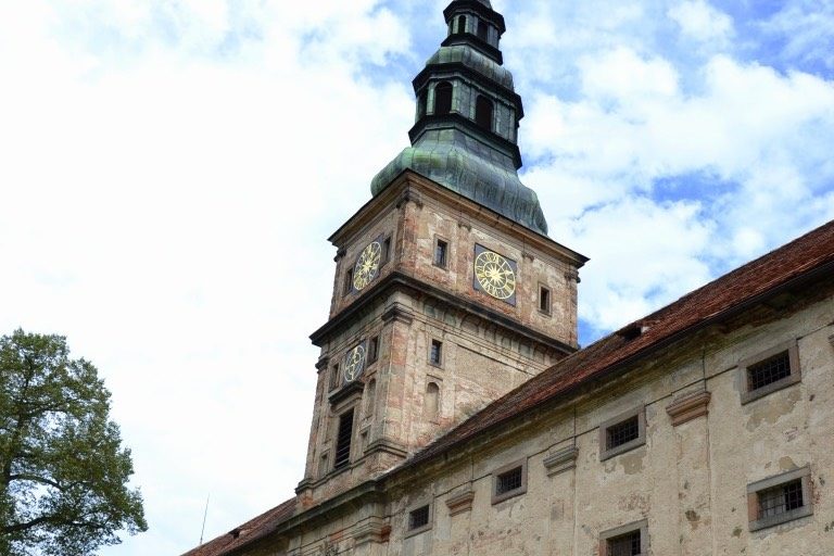 hodinová věž klášter plasy