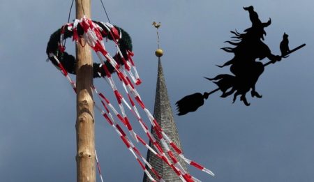 májka a čarodějnice