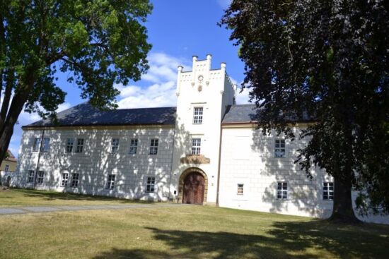 Spálené Poříčí