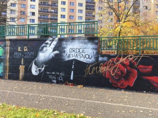 Přemalované graffiti s Karlem Gottem