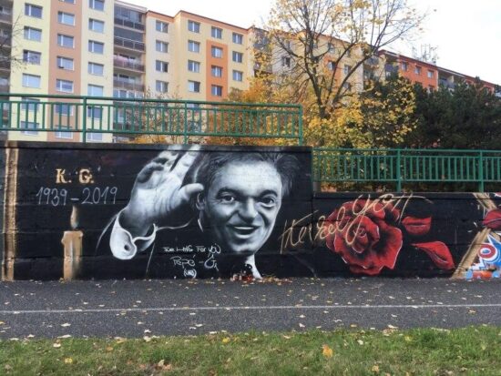 Graffiti s Karlem Gottem