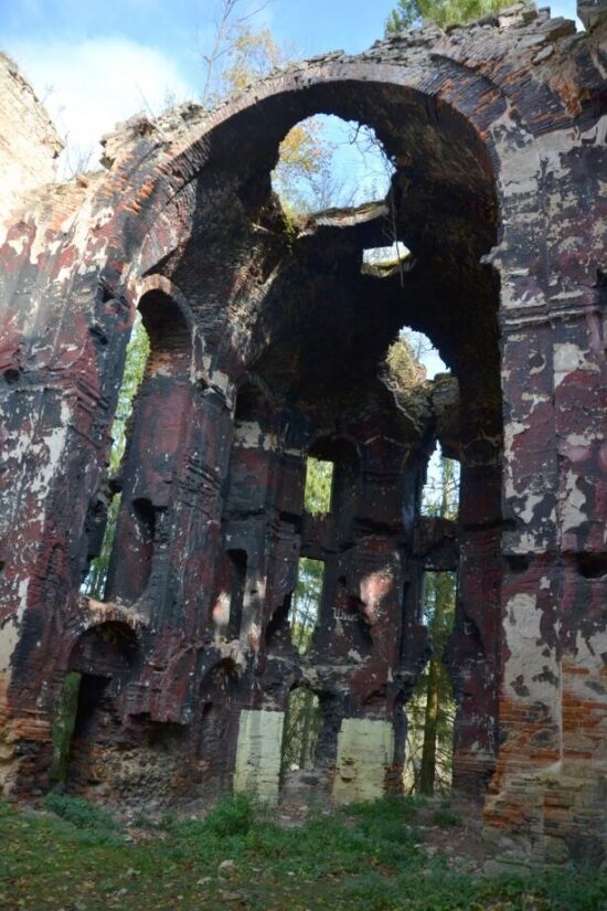 Zřícenina kostela sv. Jana Křtitele