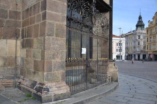 Andělíček v roušce