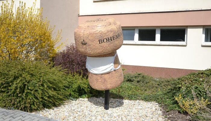 špunt ve starém plzenci