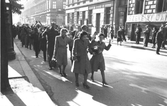 Zatčení Židé v Budapešti