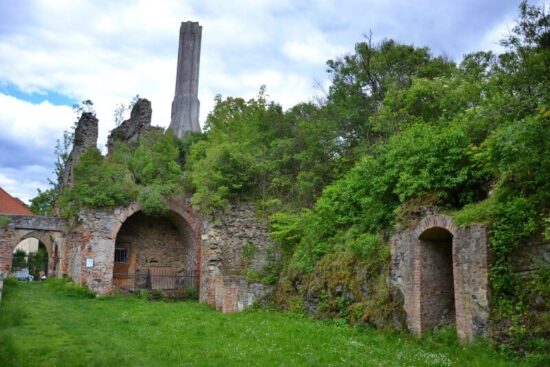 Zřícenina hradu Roupov