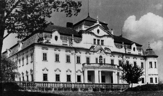 Zámek Velké Dvorce