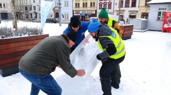 Stavba ledových soch