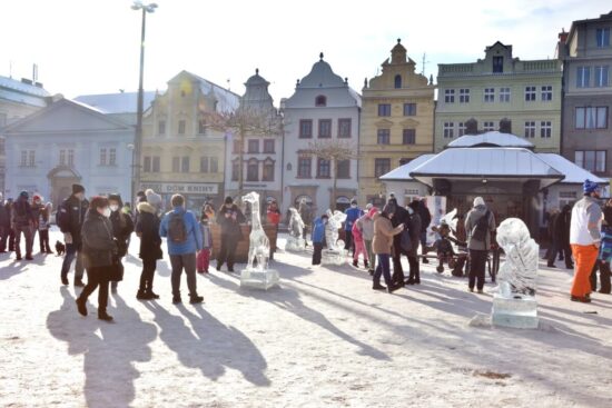 Ledové sochy na náměstí Republiky v Plzni 2021