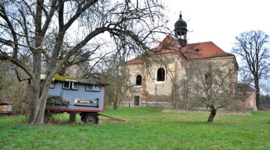 Kostel sv. Barbory Všekary
