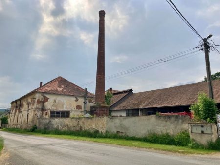 Areál bývalého pivovaru v Dolní Lukavici