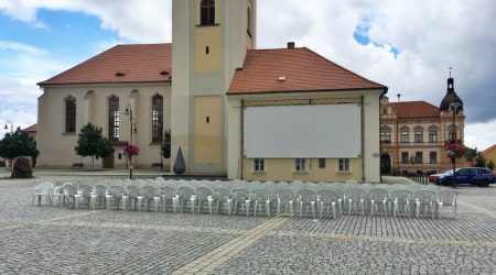 letní kino v Dobřanech