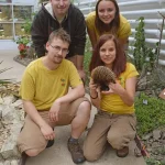 kolektiv ošetřovatelů s odchovanou ježurou