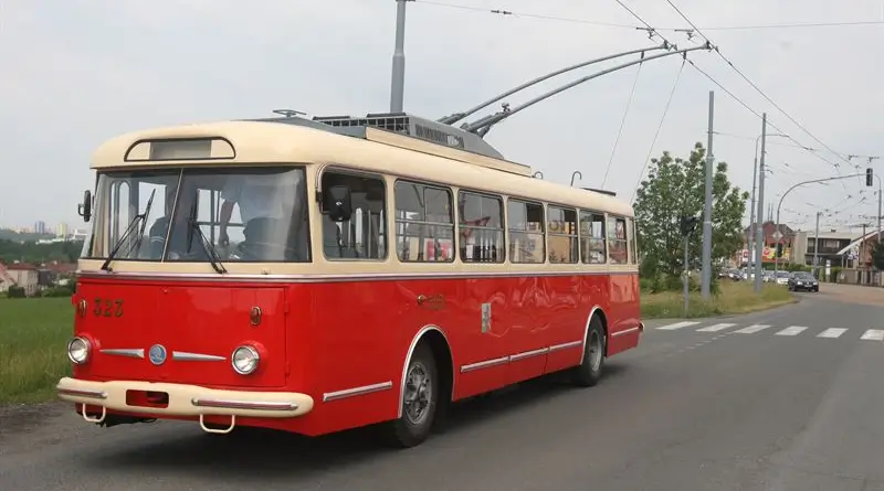 Trolejbus Škoda 9 Tr