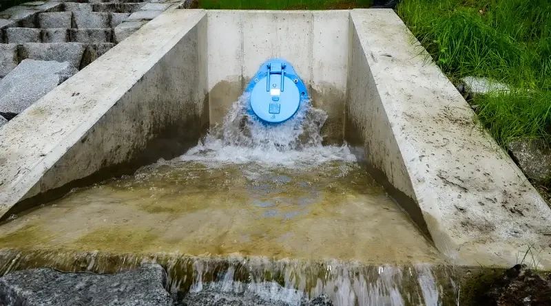 Napouštění vody do Boleváku