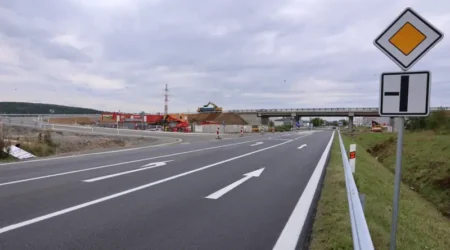 Křižovatka v Křimicích