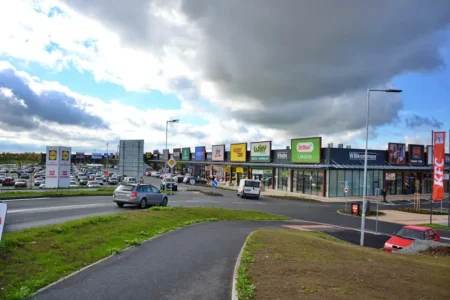 Nákupní centrum na Košutce