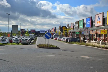 Nákupní centrum na Košutce