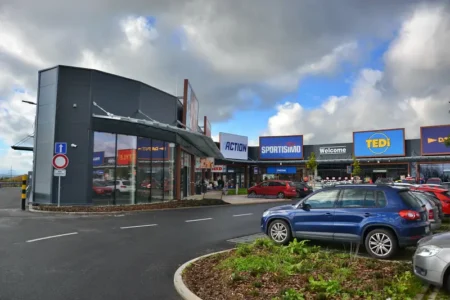 Nákupní centrum na Košutce