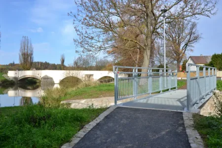 Brentnerovy sady a molo Dobřany