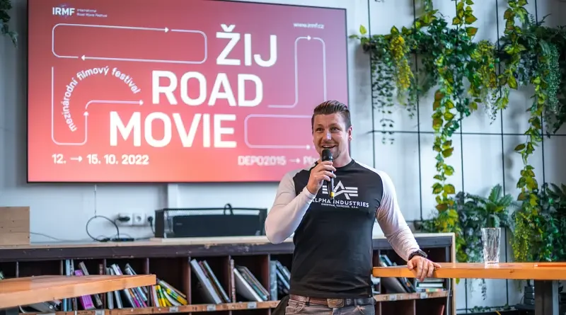 festival road movies