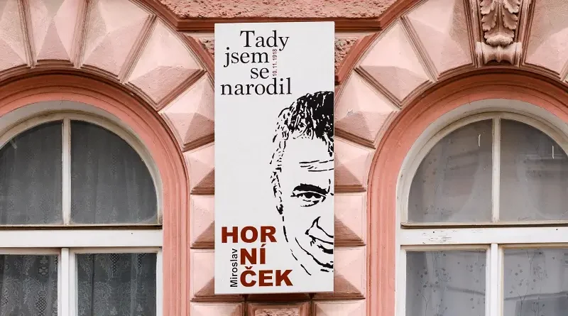 Miroslav Horníček - pamětní deska