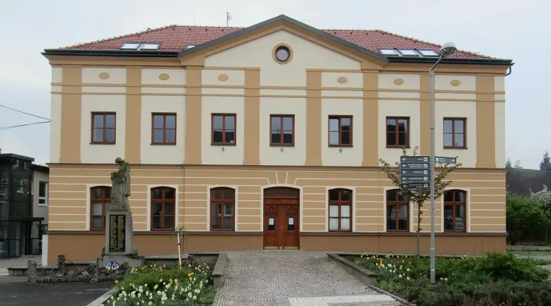 Radnice v Mirošově