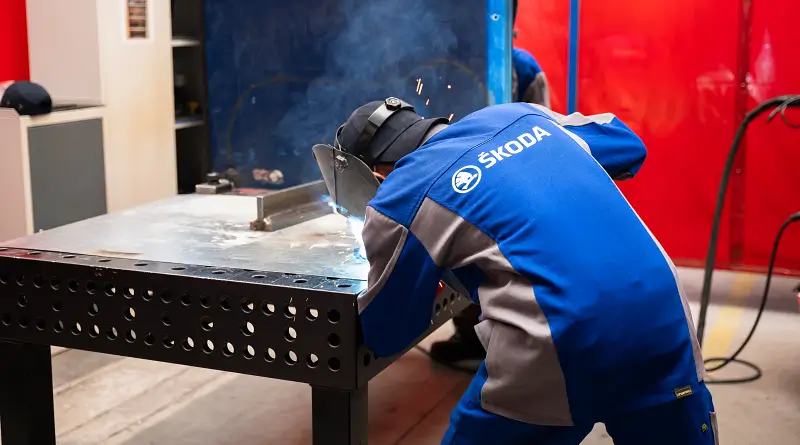 Indonésani ve svářečské akademii