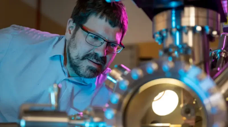 Prof. Ján Minár z výzkumného centra NTC