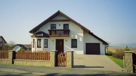 Rodinný dům v obci Luženičky