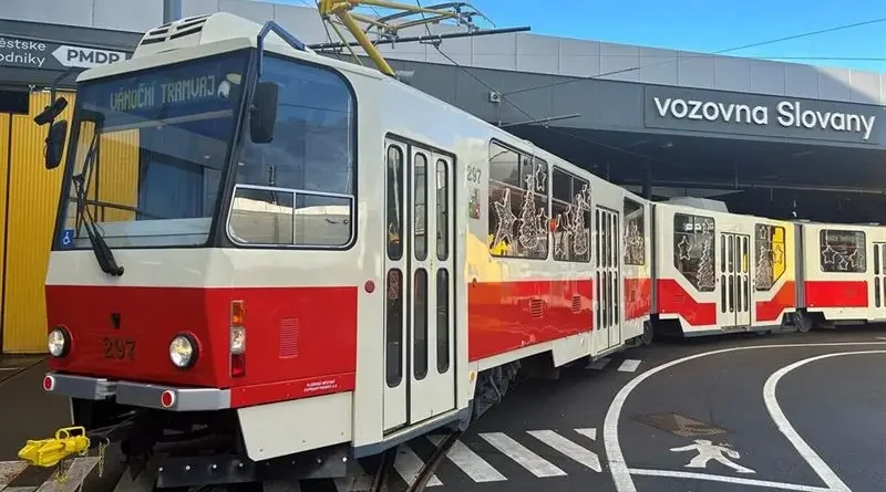 Náhradní vánoční tramvaj