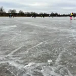 Kluziště na louce v Dobřanech