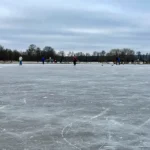 Kluziště na louce v Dobřanech