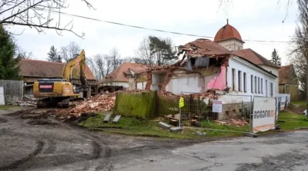 Bourací práce na místě