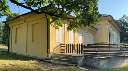 Lochotínský pavilonek