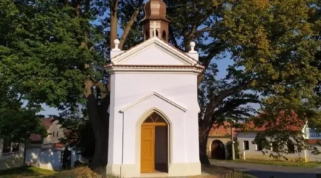 Kaplička po opravě