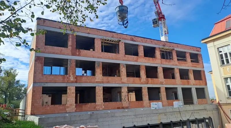 Škola Starý Plzenec