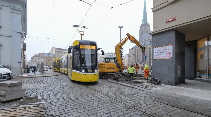 Tramvaj na náměstí Repu