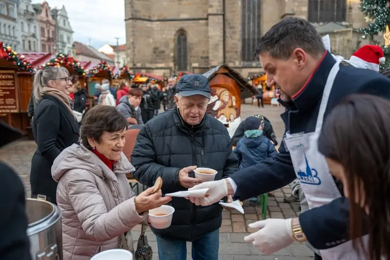 Vánoční polévka Plzeň 2024