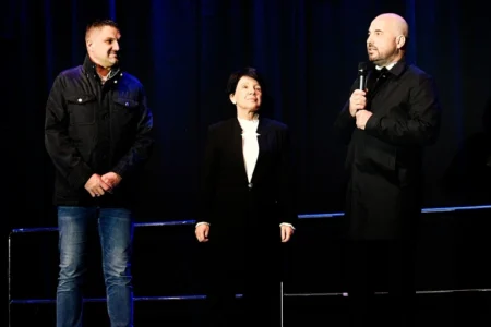 Světelné loutky DUNDU