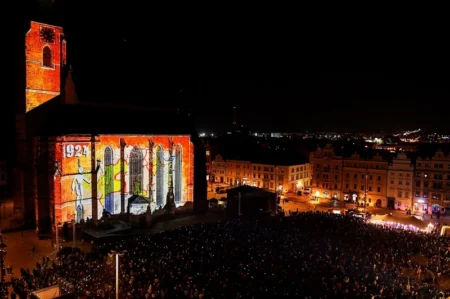 Světelné loutky DUNDU