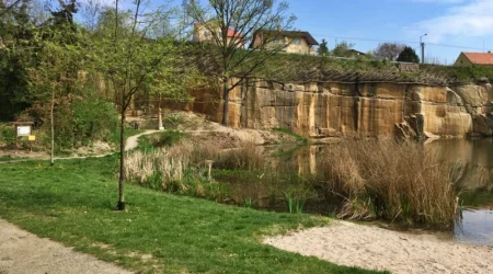 Košutecké jezírko