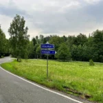 Ukazatel na Dobřany